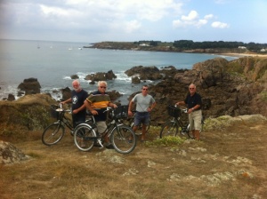 Landausflug mit Fahrrädern über die landschaftlich beeindruckende Insel D'yeu. 